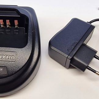 Wouxun CHA-003 charger for KG-929 / 833