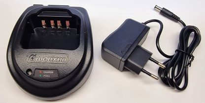 Wouxun CHA-003 charger for KG-929 / 833